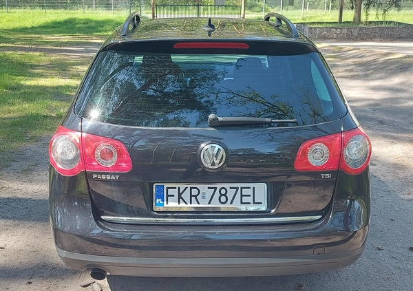 Volkswagen Passat cena 21900 przebieg: 154000, rok produkcji 2010 z Brzostek małe 191